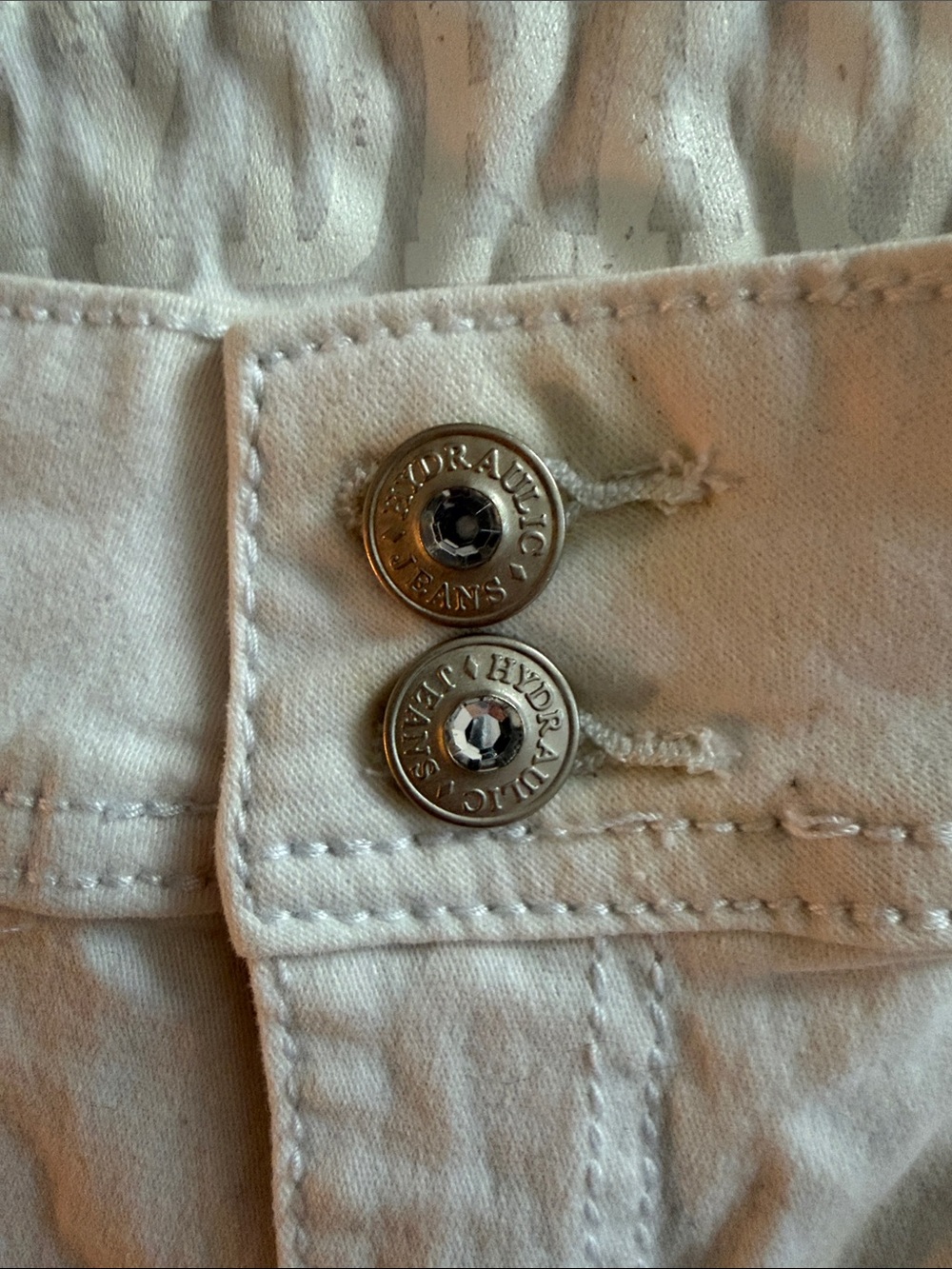Hydraulic Cream Short Denim Shorts with rhinestone Accents